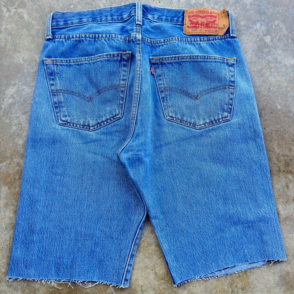 Vintage 2000s Levi's 501 Jorts Buttonfly Denim Shorts Blue Size 32 (f1)